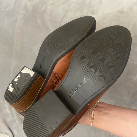 Clarks Addiy Kara Brown Leather Almond Toe Buckle Ankle Boots - Picture 6 of 8